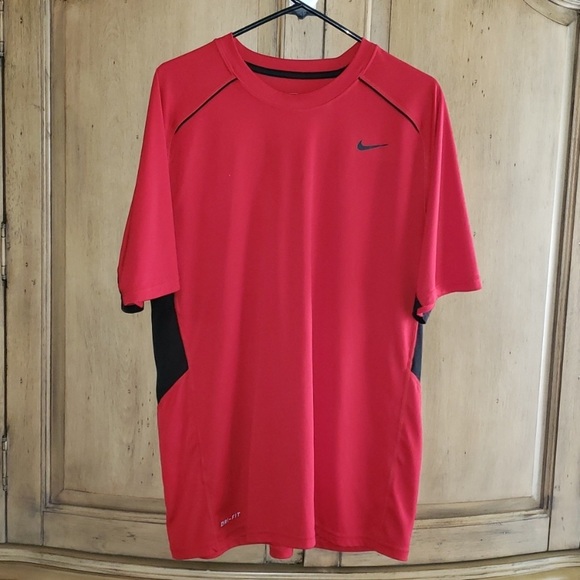 Men's Nike Dri-Fit Performance Shirt. - Picture 1 of 10